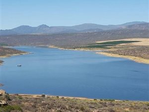 527 m² Land available in Clanwilliam