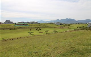 878 m² Land available in Kingswood Golf Estate