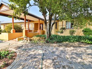 1 Bed House in White River