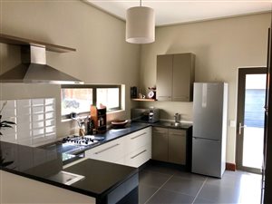 4 Bed Townhouse in Menlo Park