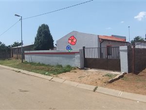2 Bed House in Orange Farm