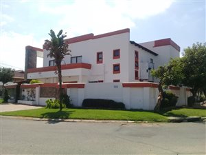 8 Bed House in Diepkloof
