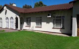3 Bedroom House in Vaalpark