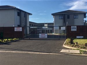 2 Bed Apartment in Veld En Vlei