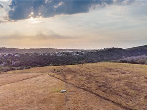 1000 m² Land available in East London Central