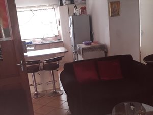 2 Bed Townhouse in Die Hoewes
