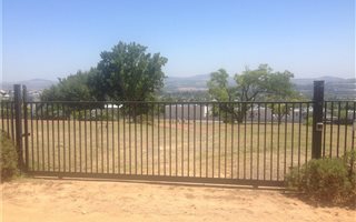 904 m² Land available in La Pastorale