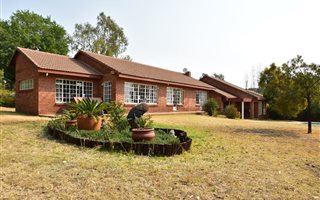 4 Bedroom House in Glen Austin