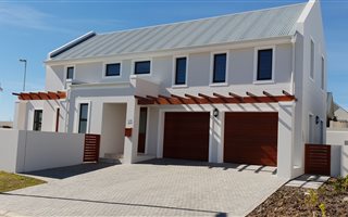 3 Bedroom Townhouse in Graanendal
