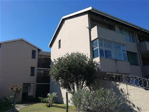 1 Bedroom Apartment in Manors