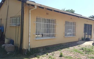 3 Bedroom House in Bromhof
