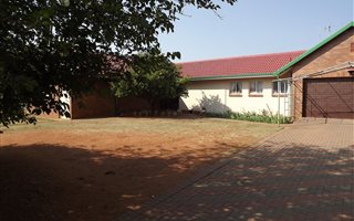 4 Bedroom House in Flamwood