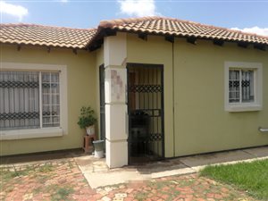 3 Bed House in Rosslyn