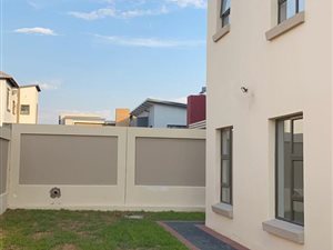 4 Bed House in Derdepoort