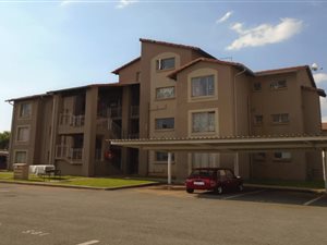 3 Bed Apartment in Kleinfontein