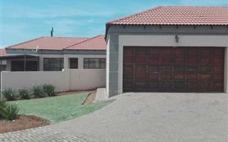 3 Bedroom Townhouse in Northfield