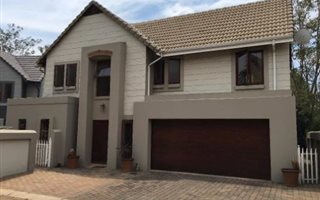 3 Bedroom Townhouse in Zwartkop Golf Estate