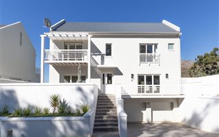3 Bedroom House in Steenberg