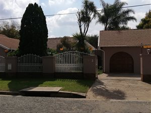 4 Bed House in Webber