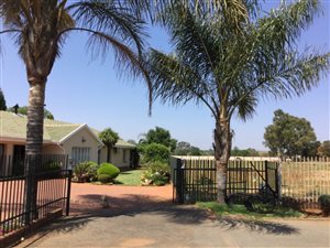 2.2 ha Land available in Fairleads