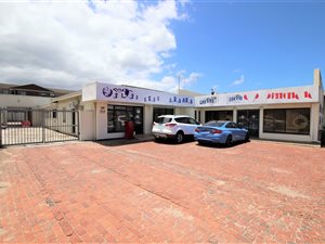 395 m² Office Space in George Central