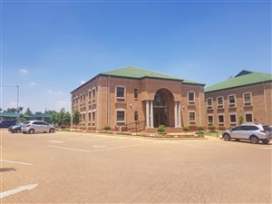 100 m² Commercial space in Highveld Techno Park