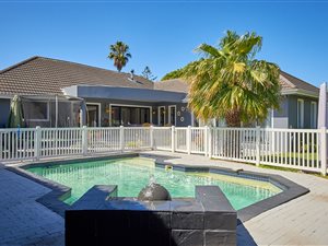 3 Bed House in Bergvliet