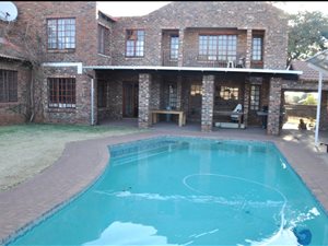 2 ha Farm in Spitskop