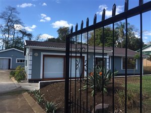 3 Bed House in Cleland