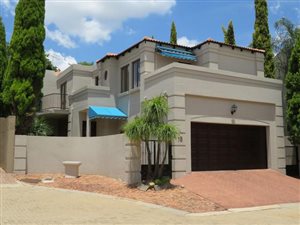 3 Bed Cluster in Centurion Golf Estate