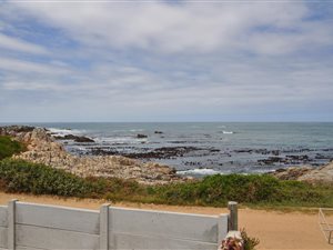 3 Bed House in Van Dyks Bay