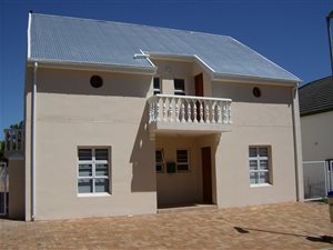 7 Bed Flat in Wellington North