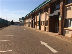 1104 m² Industrial space in Wychwood