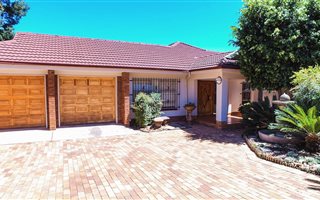 5 Bedroom House in Lynnwood