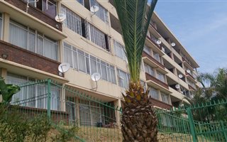 3 Bedroom Flat in Proclamation Hill