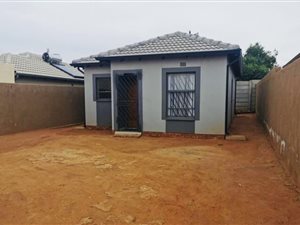 2 Bed House in Kaalfontein
