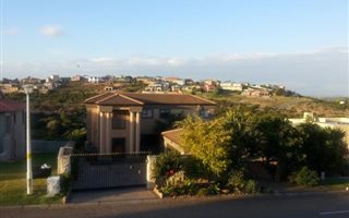 3 Bedroom House in Menkenkop