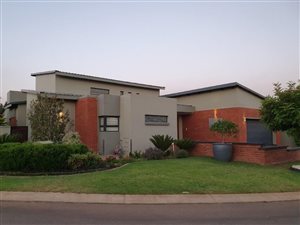 3 Bed House in Retire at Midstream