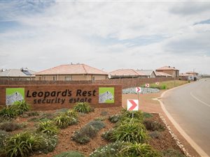 2 Bed House in Leopards Rest