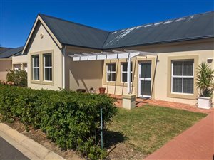 2 Bed House in Schonenberg Estate