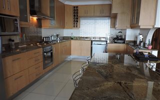 4 Bedroom Apartment in Warner Beach