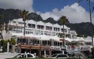 63 m² Retail Space in Camps Bay