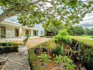 4 Bed House in Steenberg Golf Estate