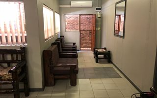 42 m² Commercial space in Westdene