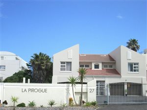 3 Bed Apartment in Bloubergrant