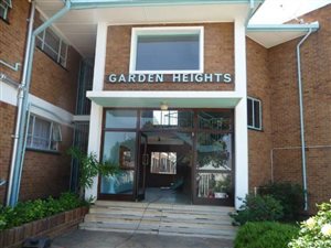 2 Bed Apartment in Farrarmere