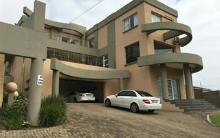 4 Bedroom Cluster in Shelly Beach