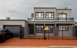 4 Bedroom House in Lansdowne