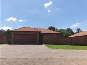 3 Bed Townhouse in Willow Park Manor