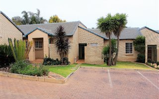 2 Bedroom Townhouse in Moreleta Park
